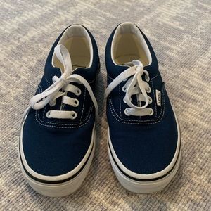 YOUTH AUTHENTIC SHOE